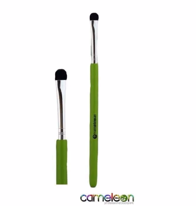 a face painting brush from the brand "cameleon"