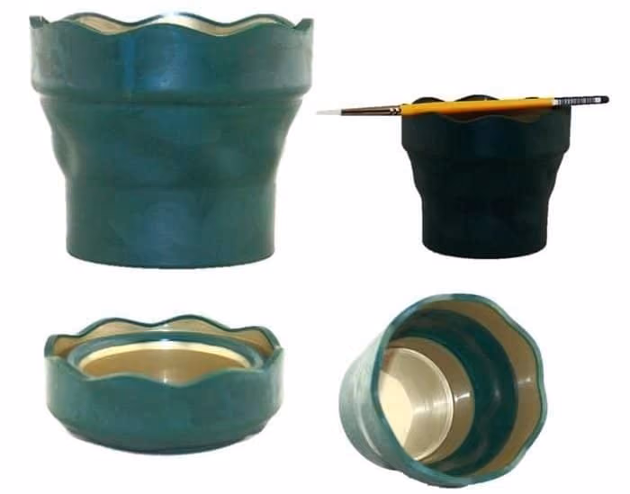 an image of a cup for face painting