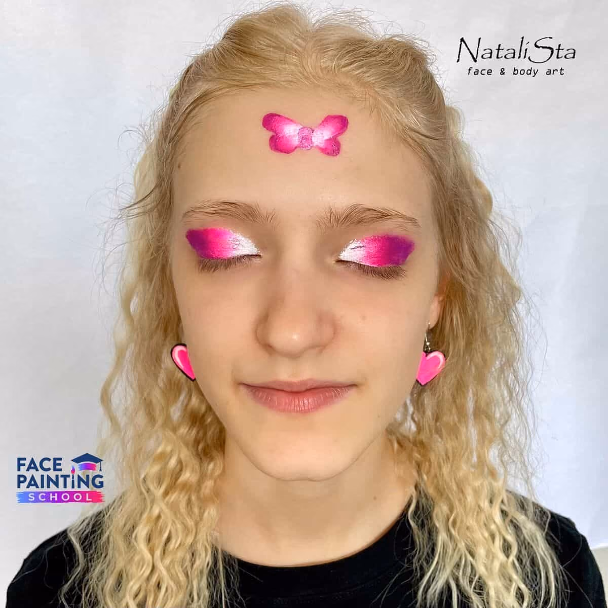 cute-minnie-mouse-face-paint-2