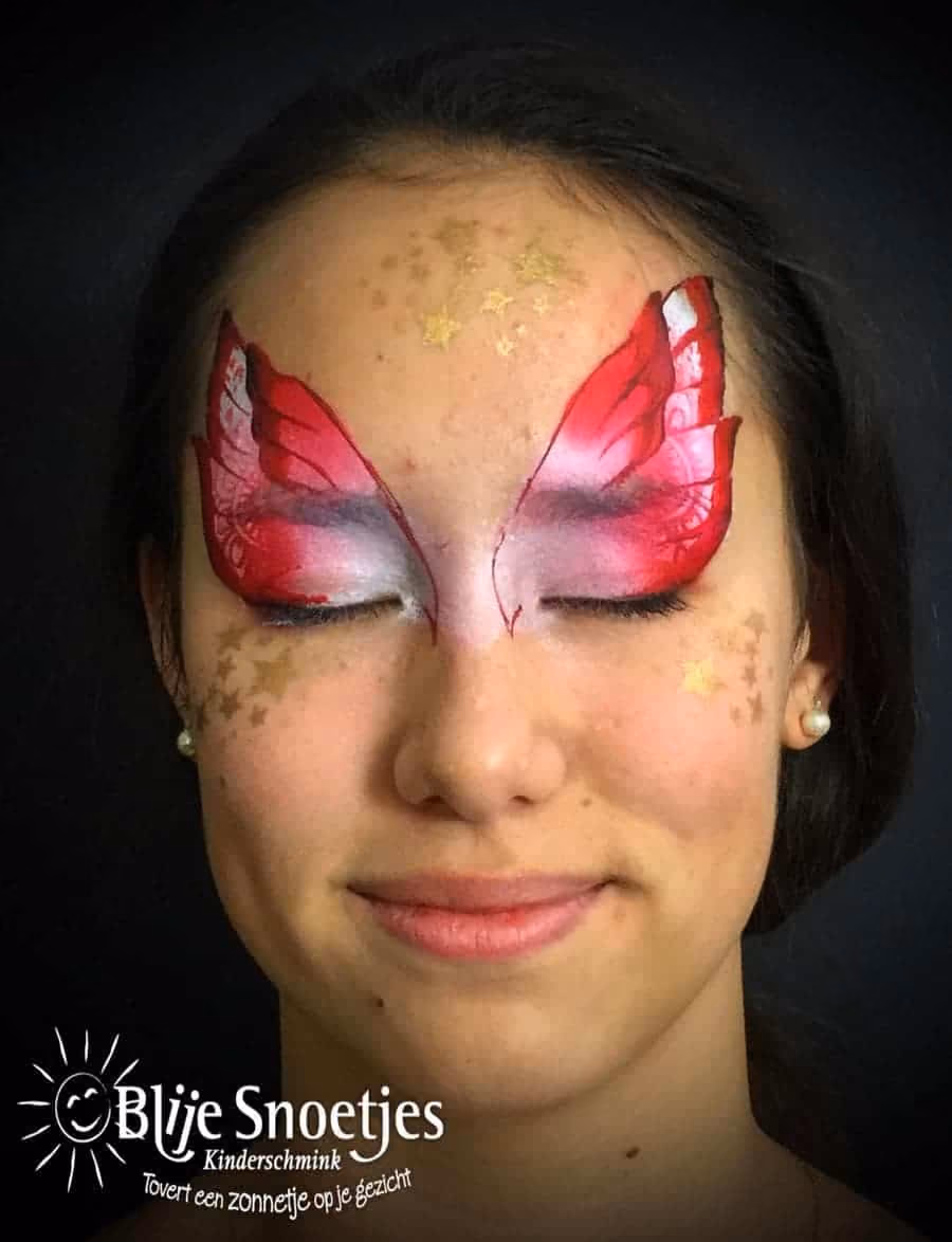 Christmas Fairy face painting - Step 1