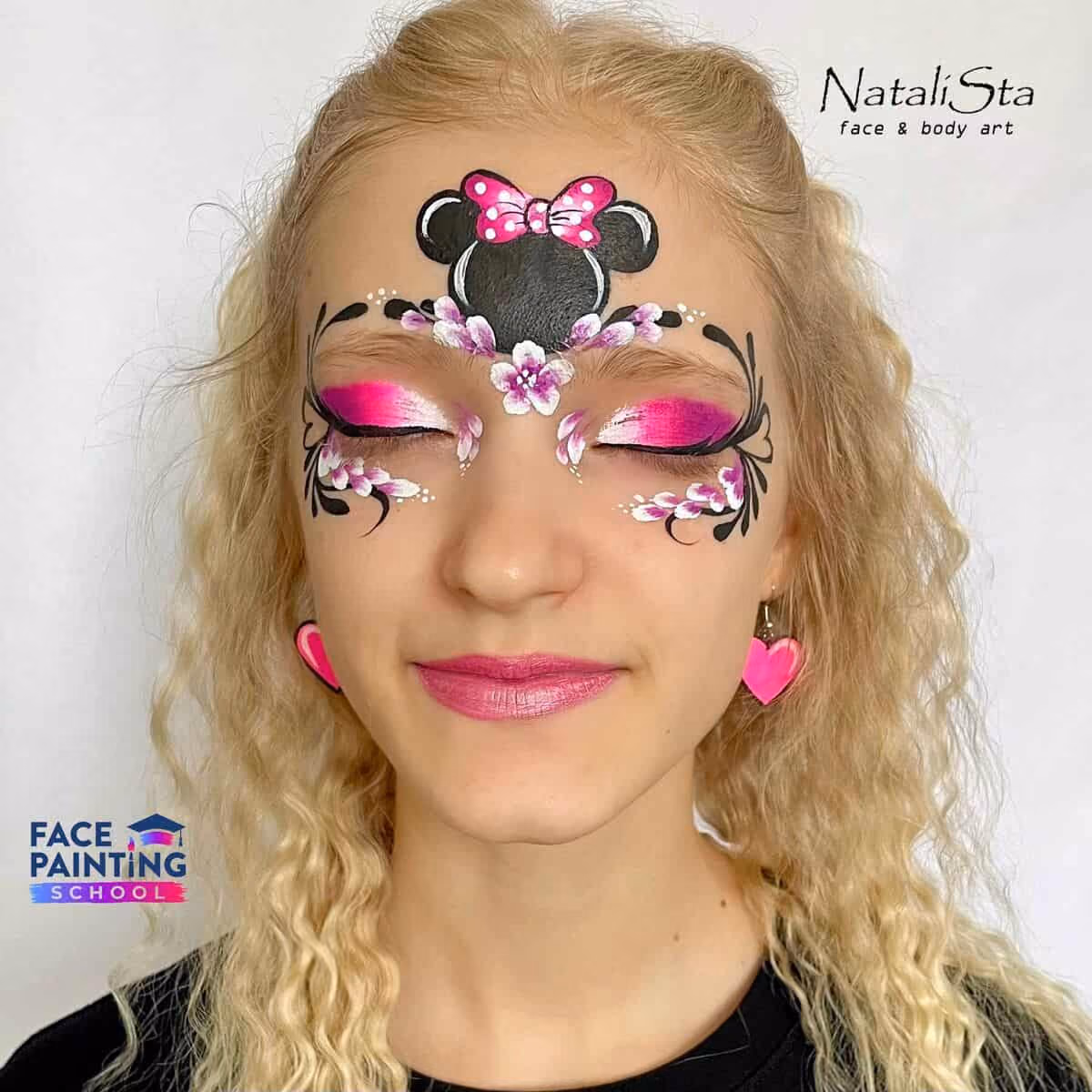 cute-minnie-mouse-face-paint-5