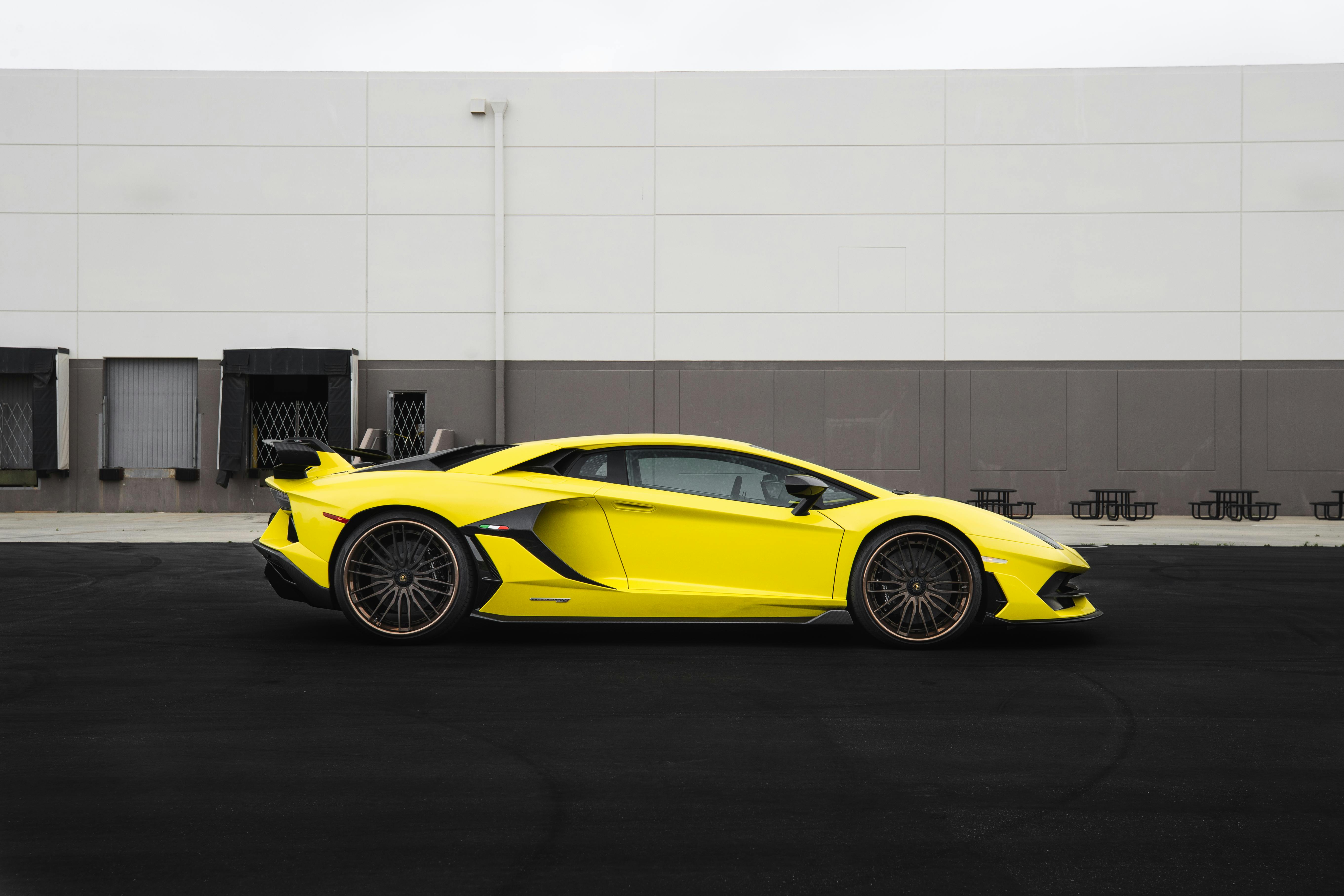 transport convoyage lamborghini