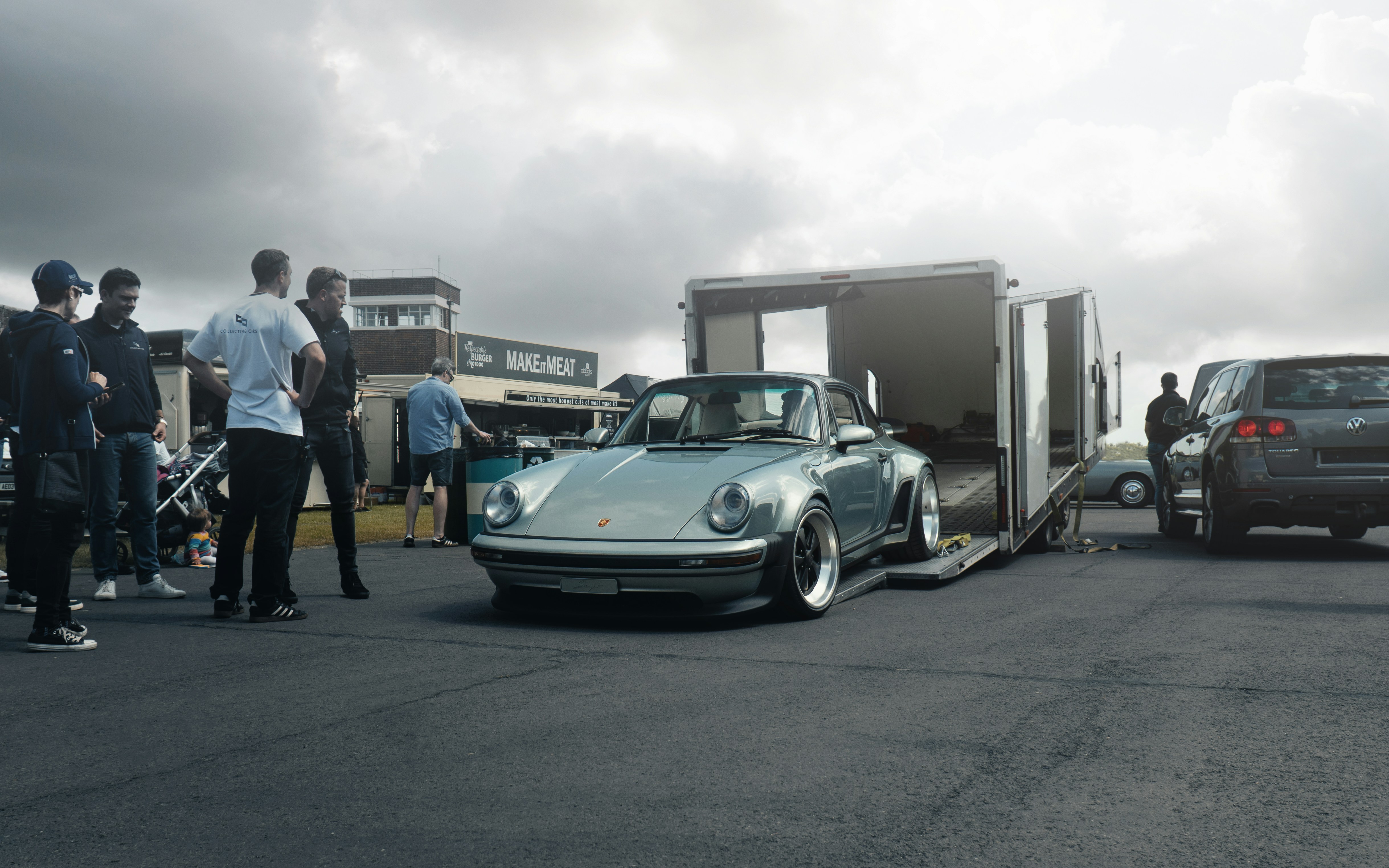 porsche convoyage plateau ferme