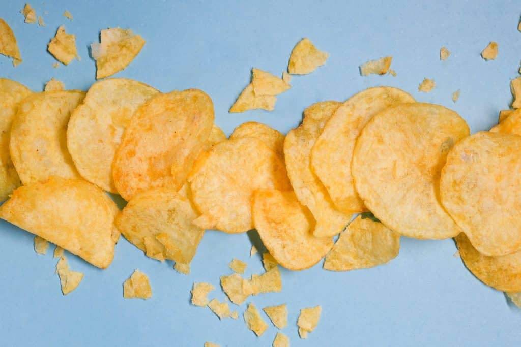 Crisps without packaging