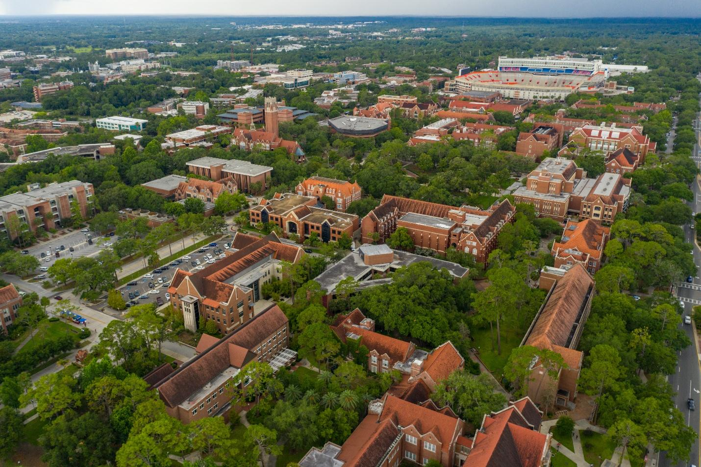 A aerial view of a cityAI-generated content may be incorrect.
