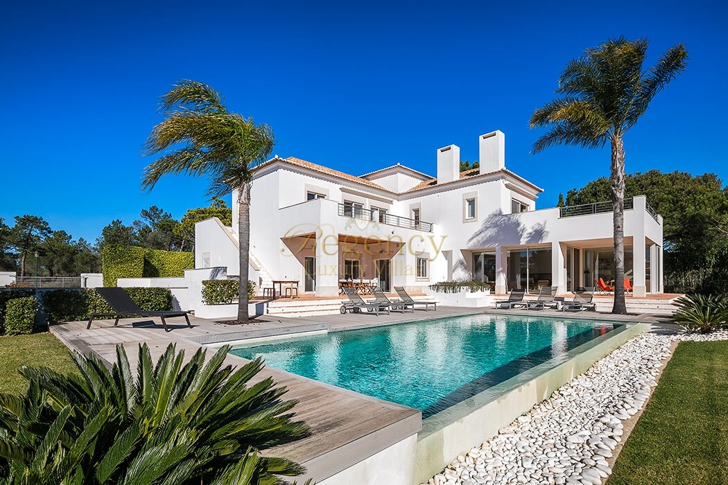 To rent 4 bedroom villa in Quinta do Lago
