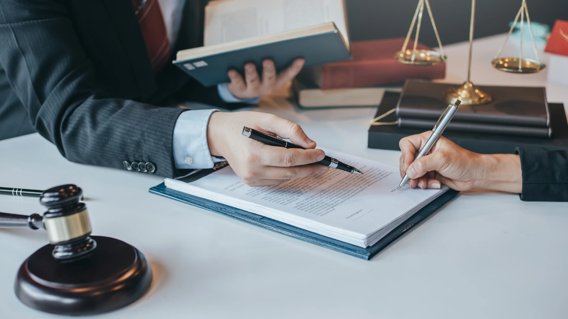 Commercial Litigation vs. Civil Litigation: Key Differences
