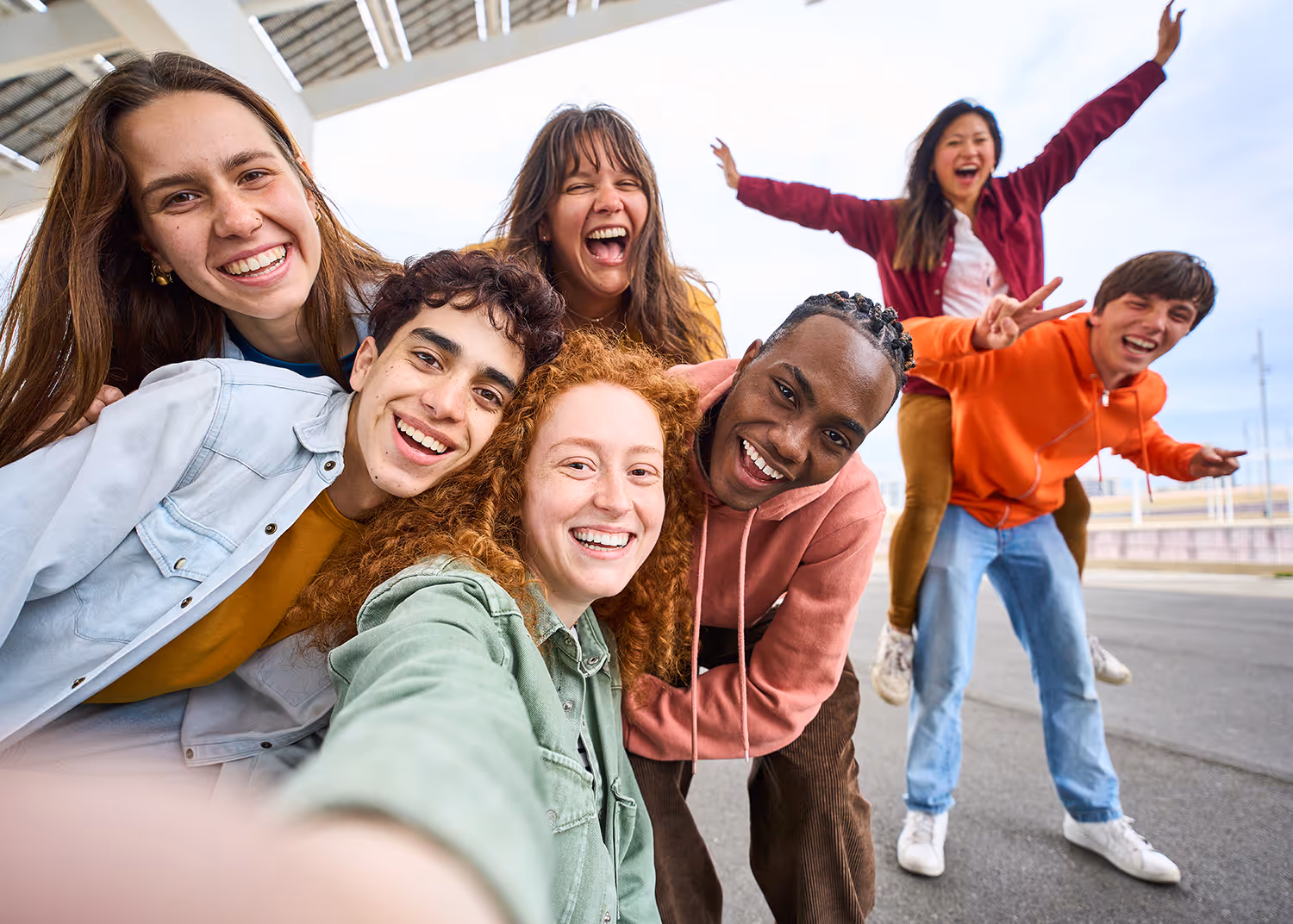 Happy group of teenagers. Hope Speaks mental health solutions in RIchardson TX