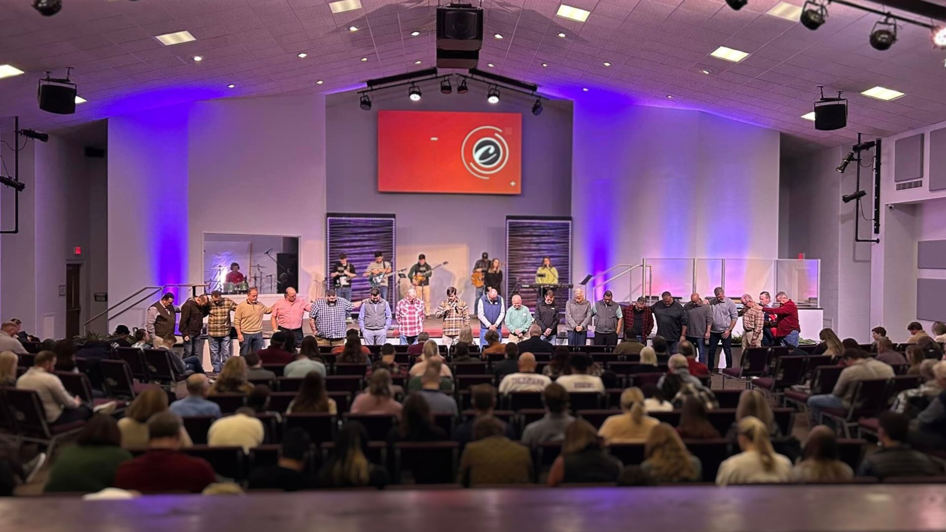 [background image] landscape of school campus (for a schools (k12))