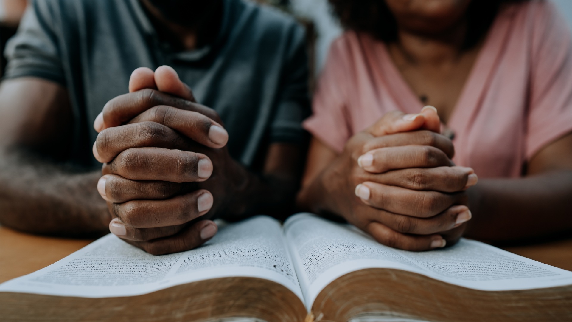 [background image] landscape of school campus (for a schools (k12))