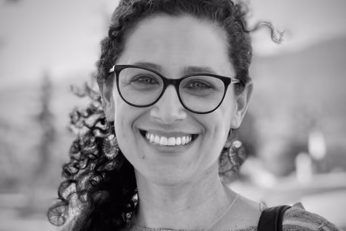 Laura Hoge, LCSW, LICSW, RSW||Laura Hoge, LCSW, LICSW, RSW