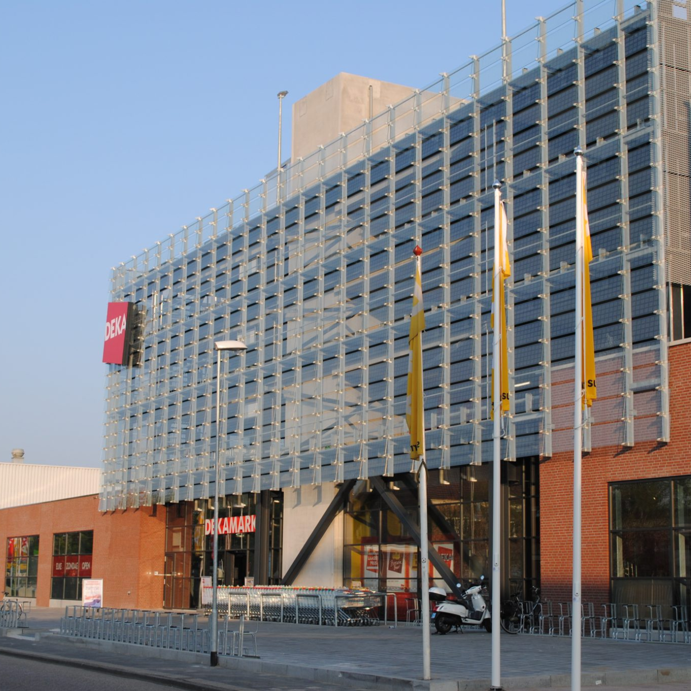 Dekamarkt parkeergarage