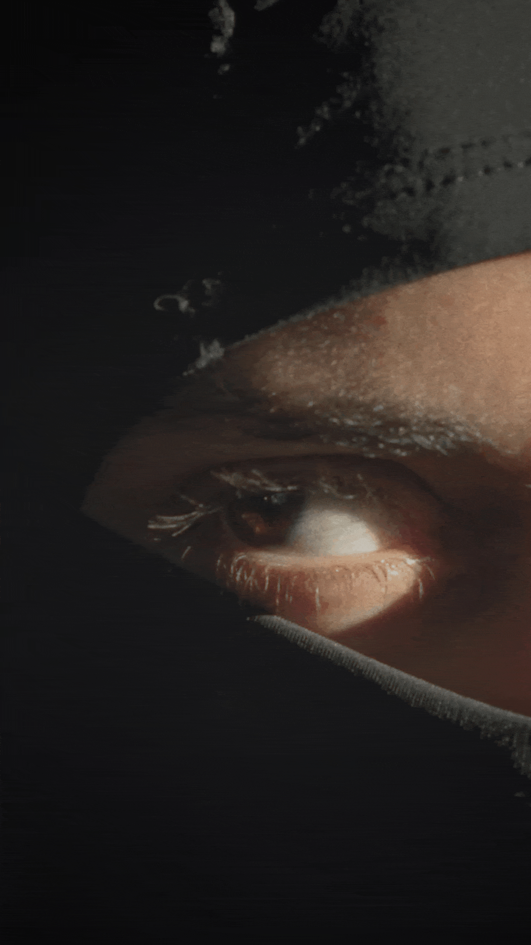 Closeup of a Thief. Advertisement video for a giveaway for a ceramics brand in Braga, Portugal.