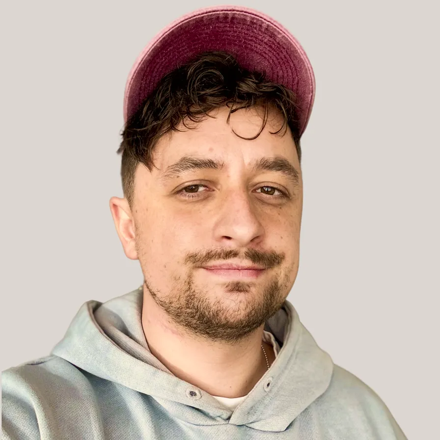 Ariel Jędrzejczak, BYQ Supply designer focused on order, grids, and creative detail in Webflow projects.