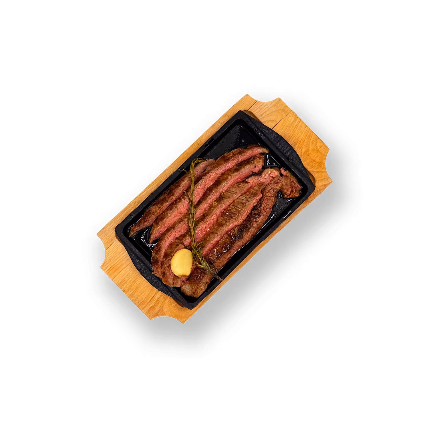 Flanksteak vom irischen Weiderind, 200g medium gegart, in Nussbutter mit Rosmarin & Knoblauch serviert