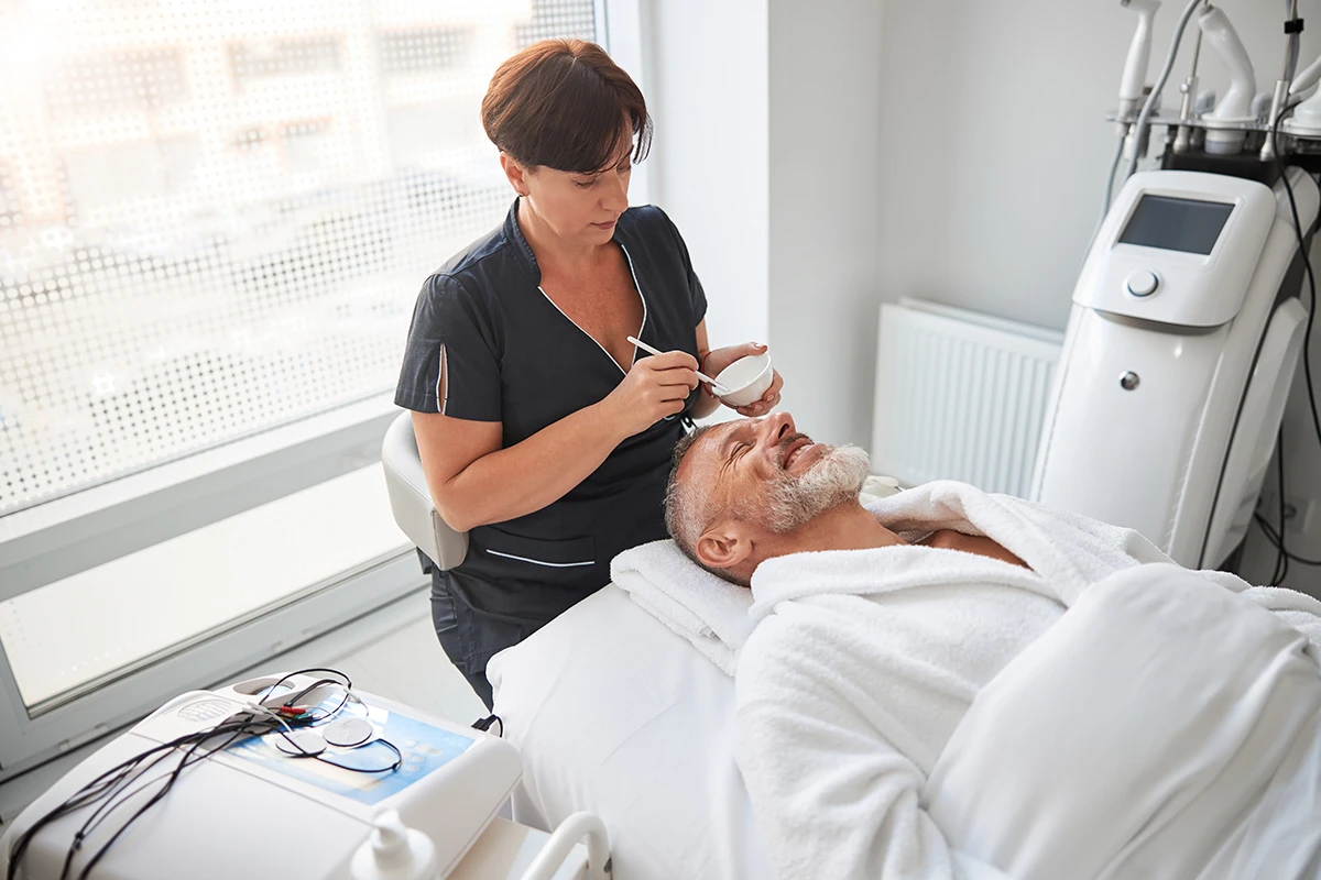 10 Ways to Boost Your Med Spa’s Online Reputation