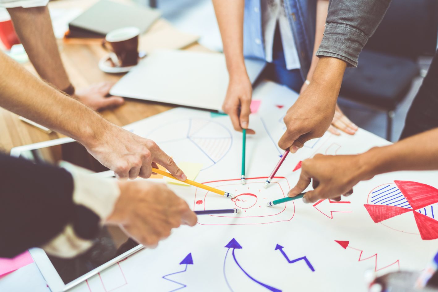 6 Small Business Goals to Set This Year (+ Free SMART Goals Template)