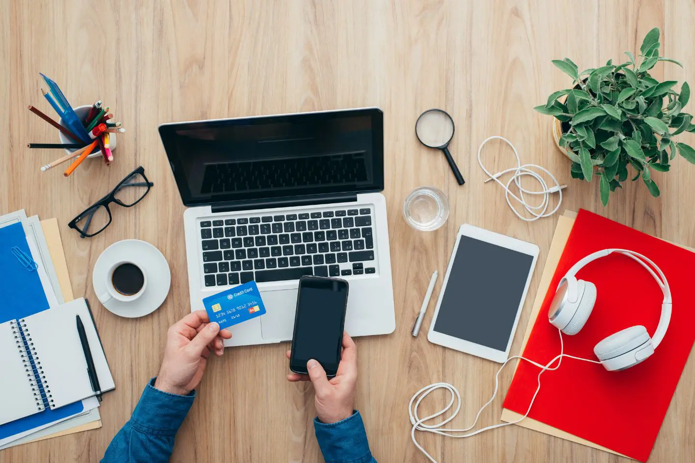 How Collecting Payments Online Affects Your Mobile Workforce