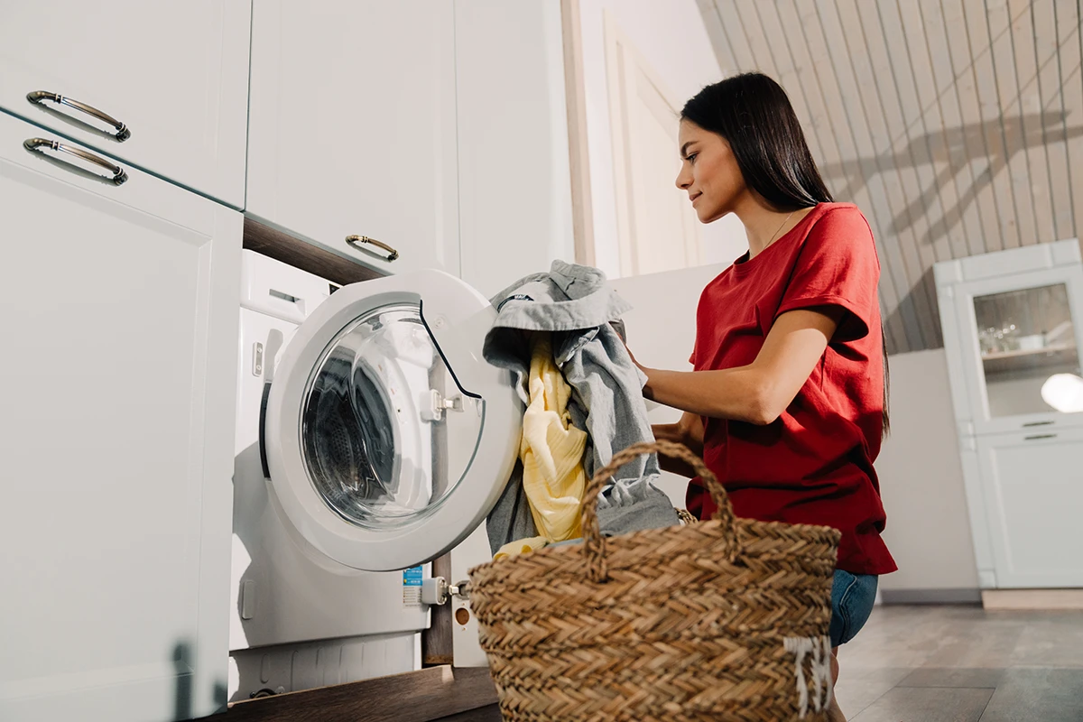 How to Deal With Late Payments in Your Mobile Laundry Business