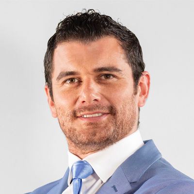Adrián Holguín