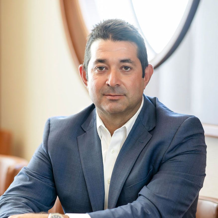 Cesar Ravan