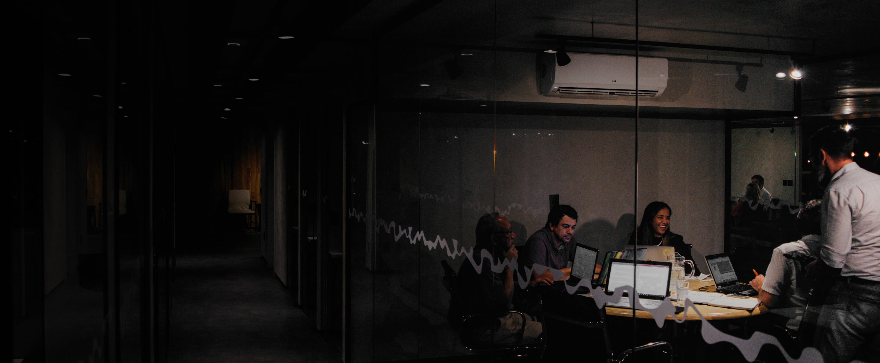 venture-single-post-how-to-raise-capital-5-fundraising-strategies-for-your-startup