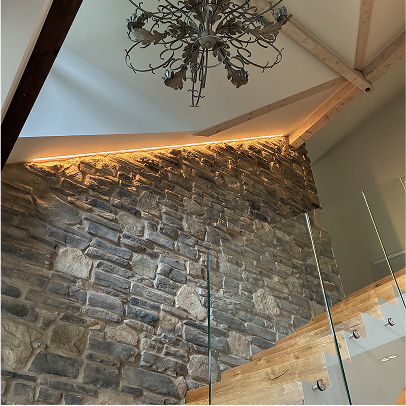 Installation von Beleuchtung Tresen im Ausbildungszentrum KfZ