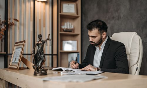 [headshot] image of customer (for a food truck)