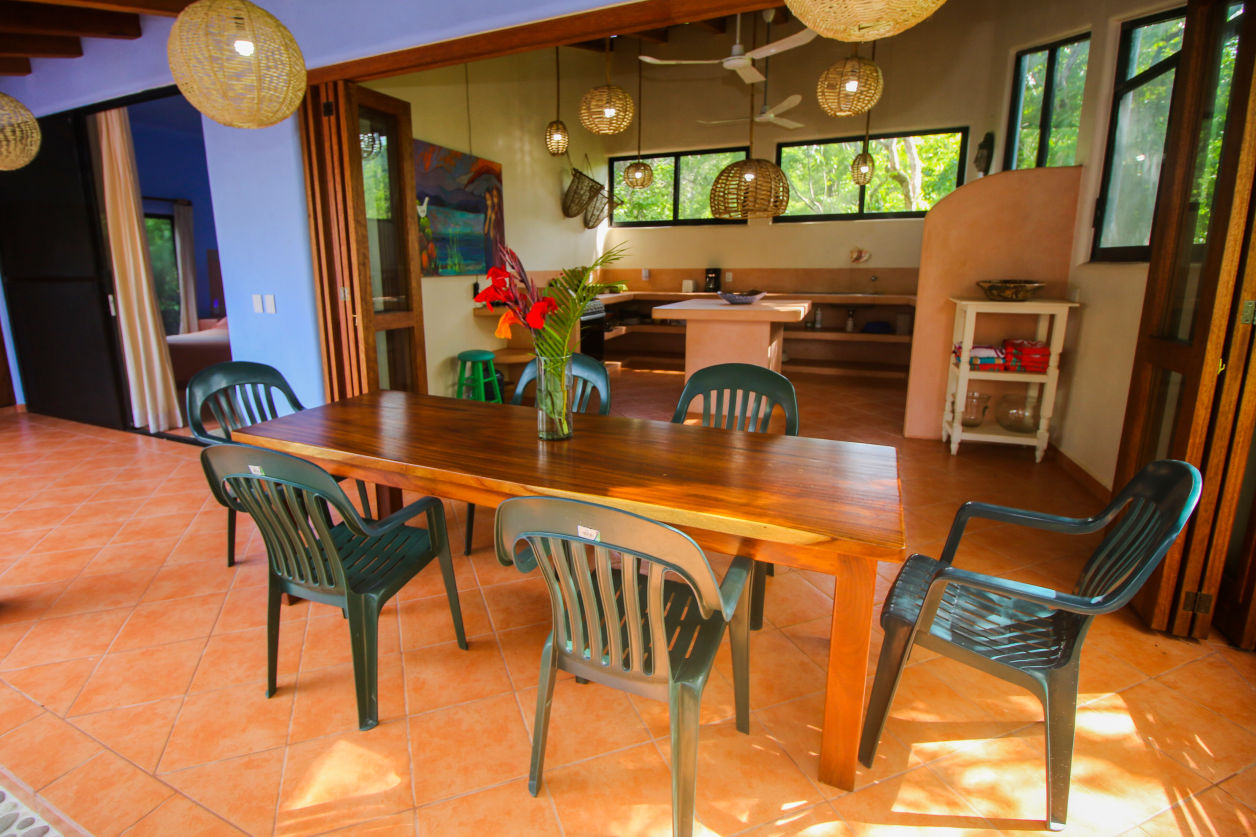 Casa Azul, Troncones