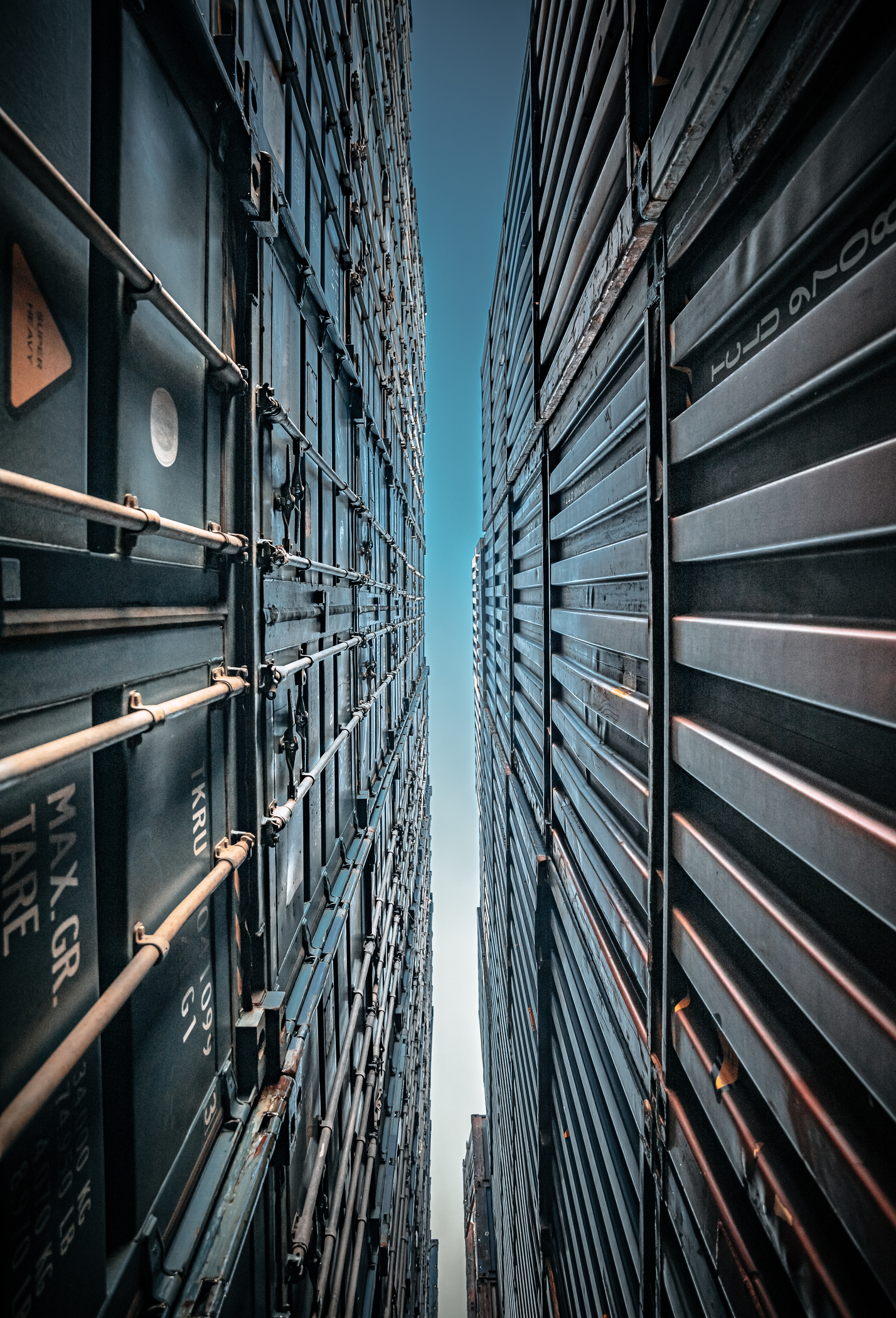 image of loading cargo