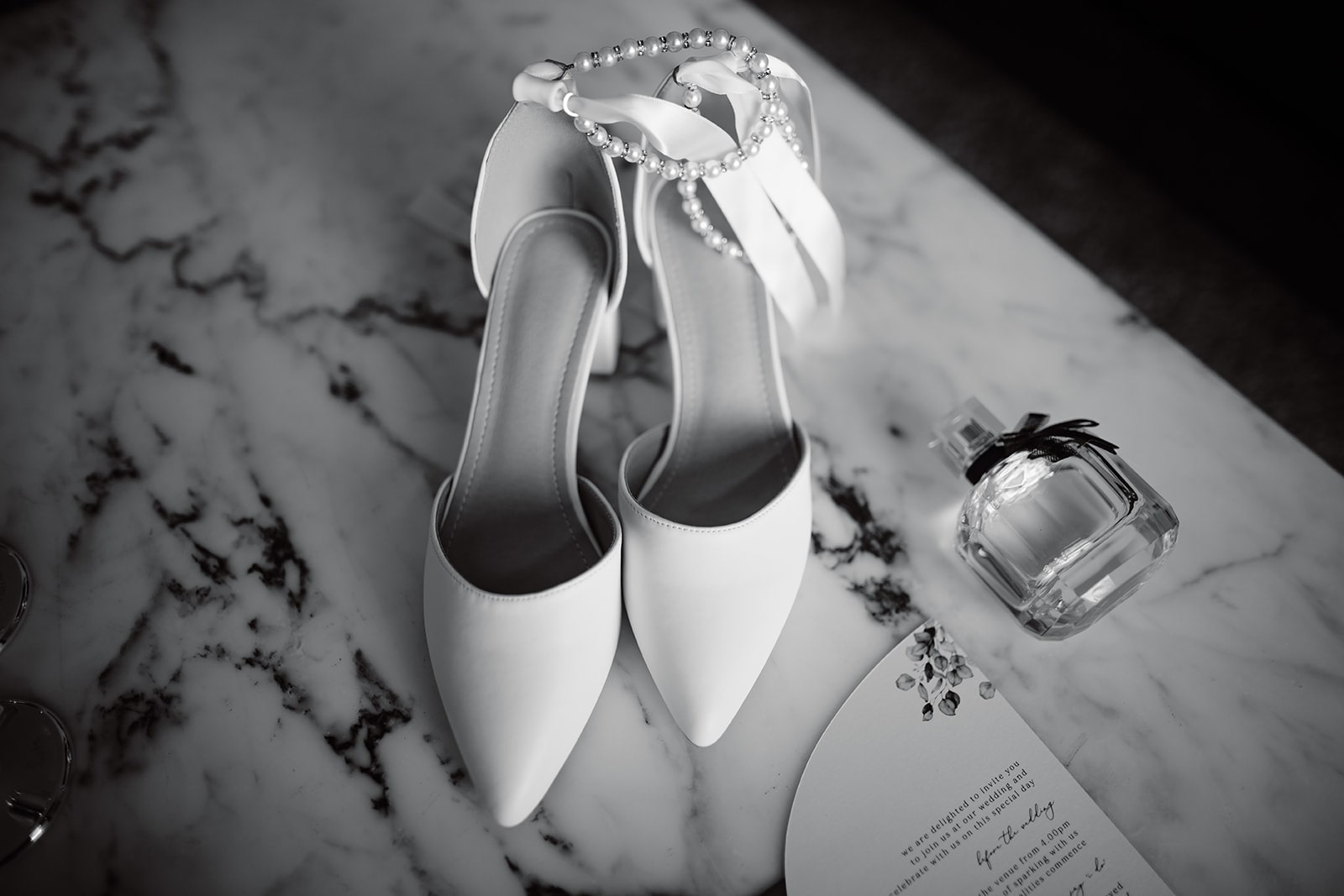 Elegant Winter Wedding Shoes: Style & Comfort