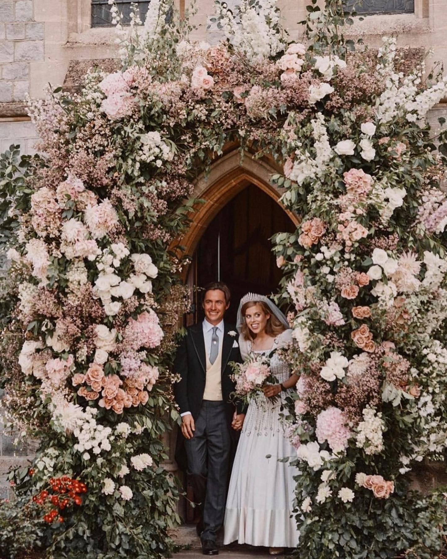 Editors’ Picks: Vintage Wedding Shoes That Bring Classic Elegance Back