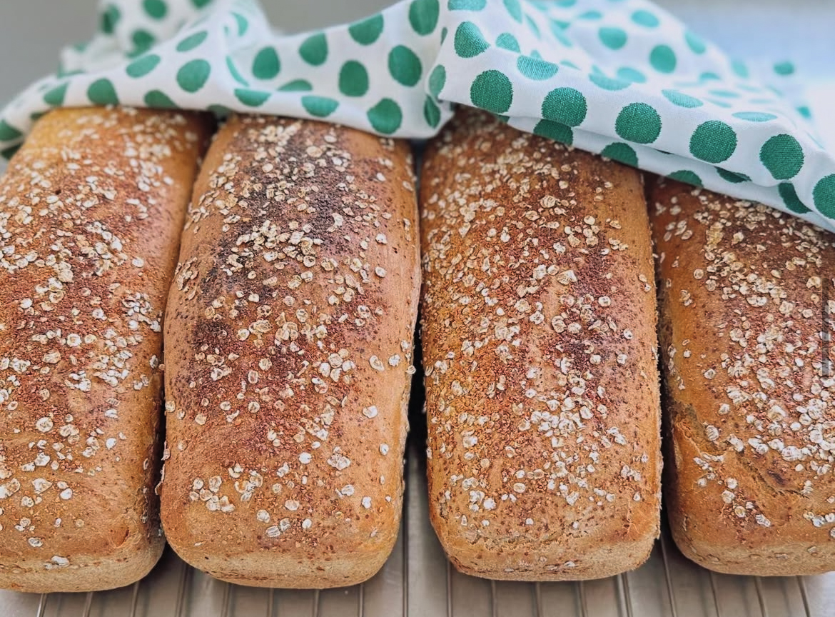 Nybakat bröd på förskola