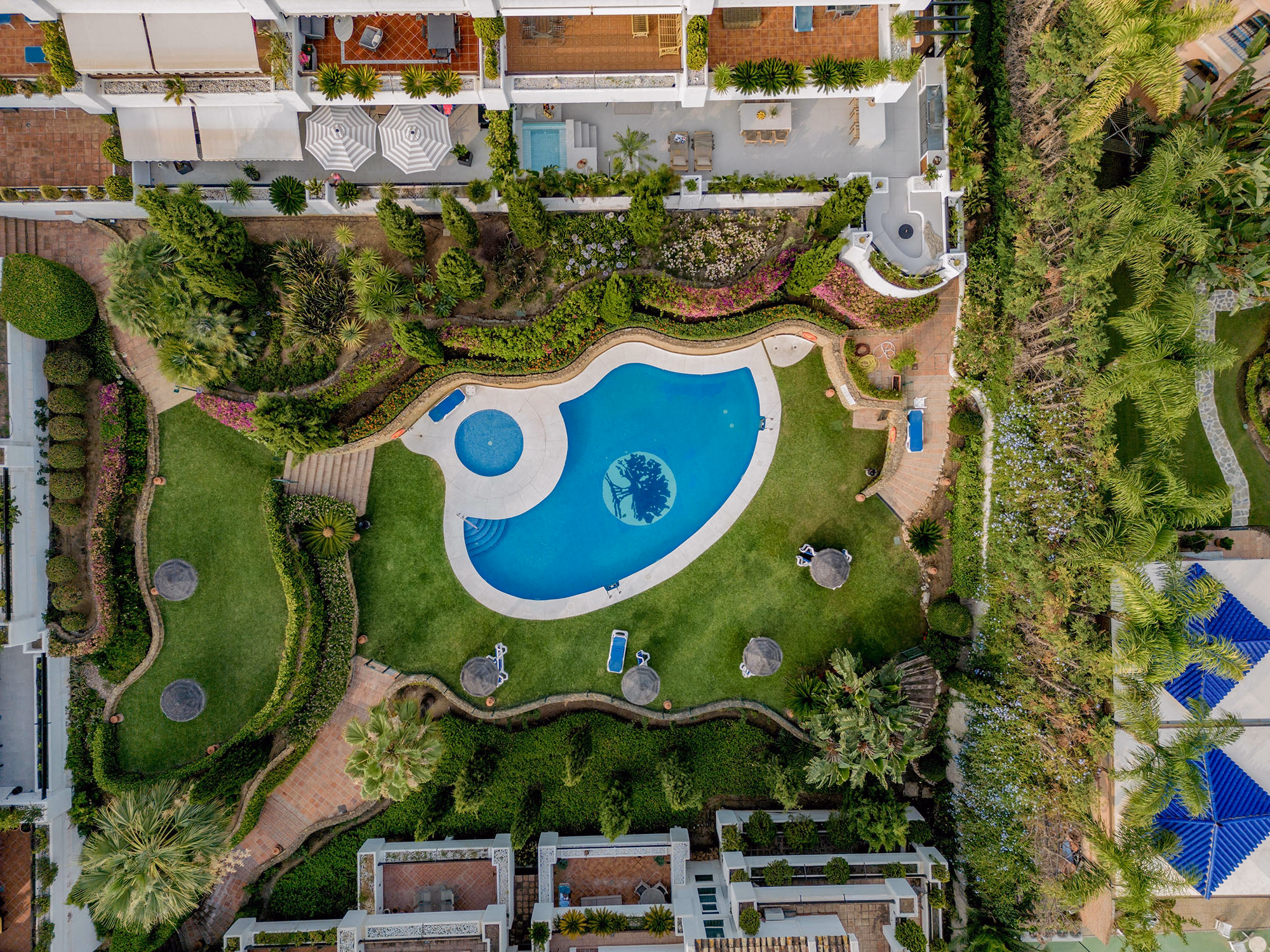 Luxury lifestyle at Casa Louneh apartment with private pool and terrace in Marbella