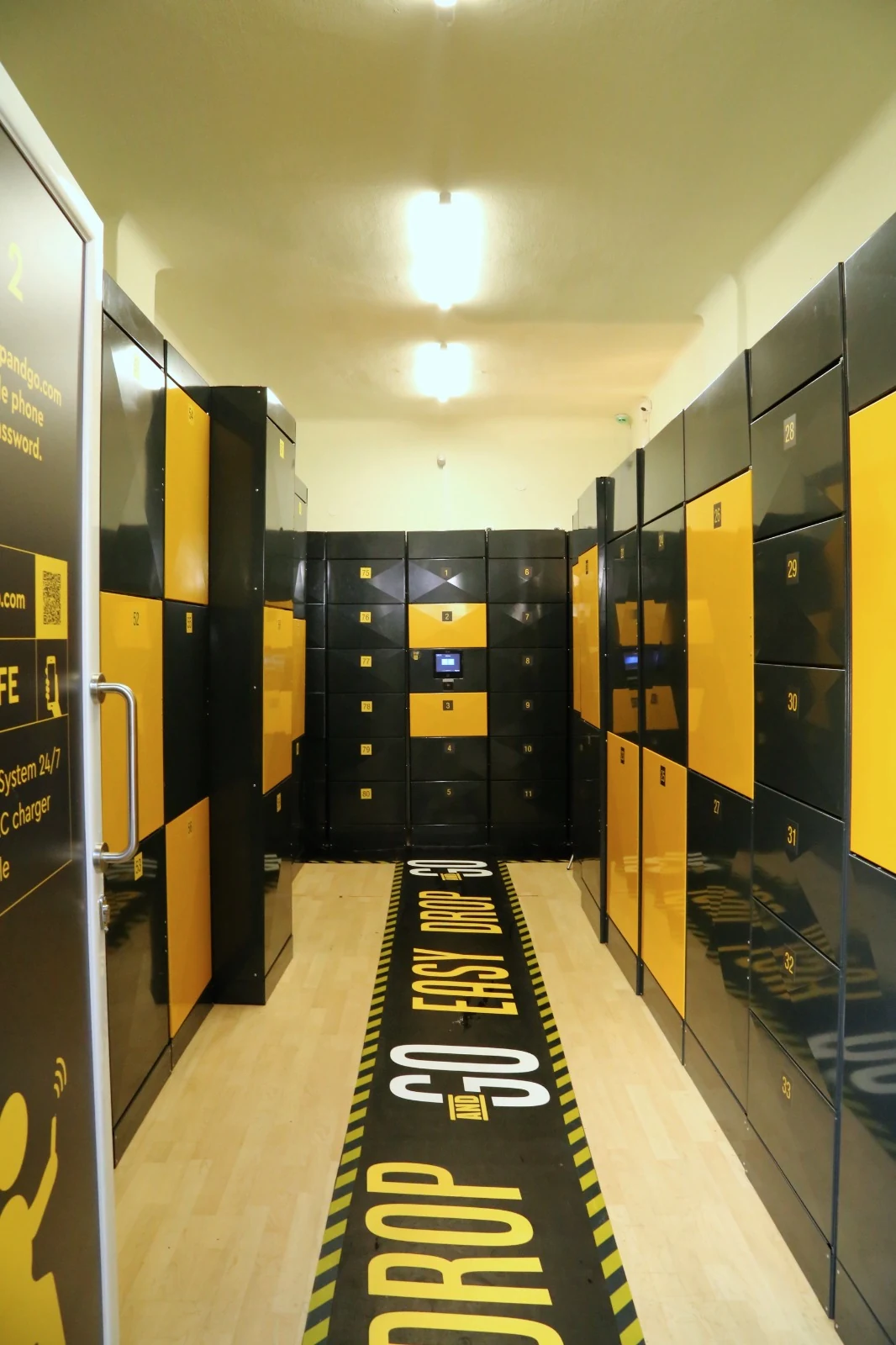 Easy Drop & Go luggage storage facility