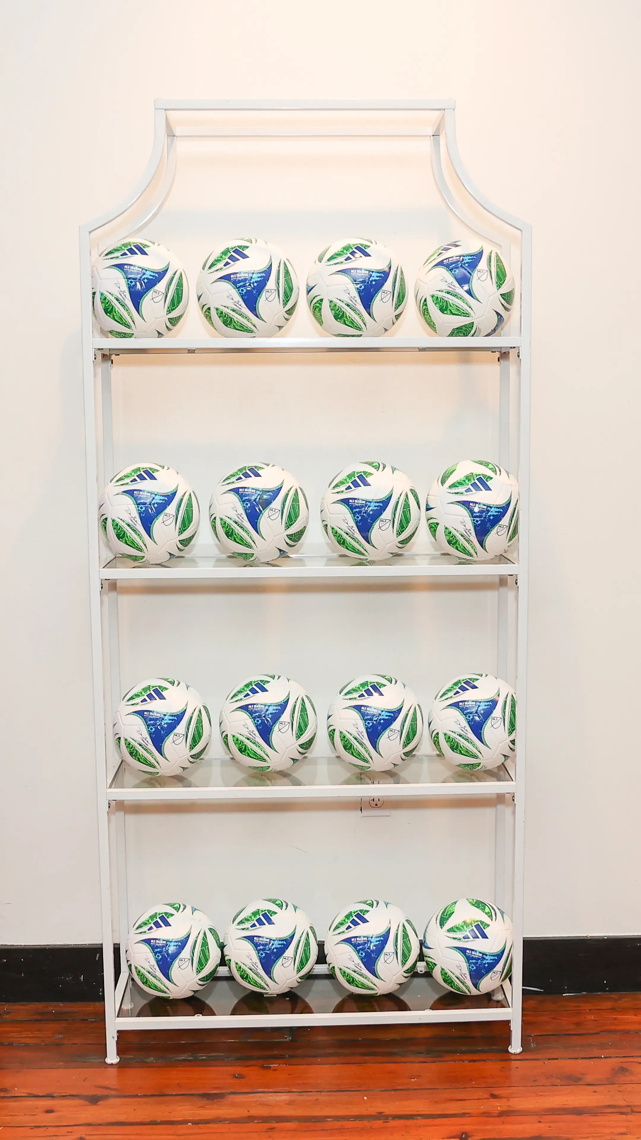 Gallery 19