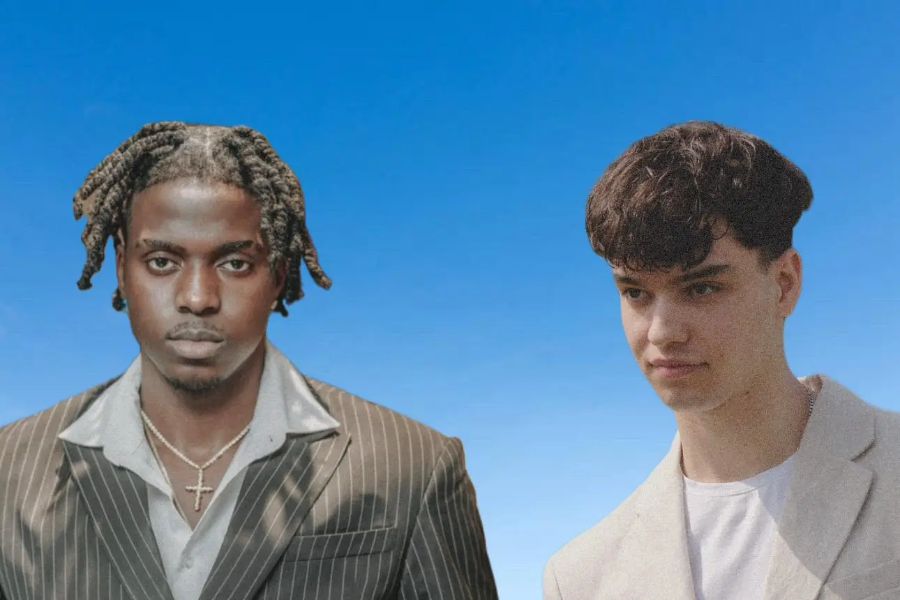Zwei junge Männer in hellen Anzügen vor blauem Himmel mit dem Text „Not just 2 casual guys.“ – Hero-Visual von L’Étoile Visuals