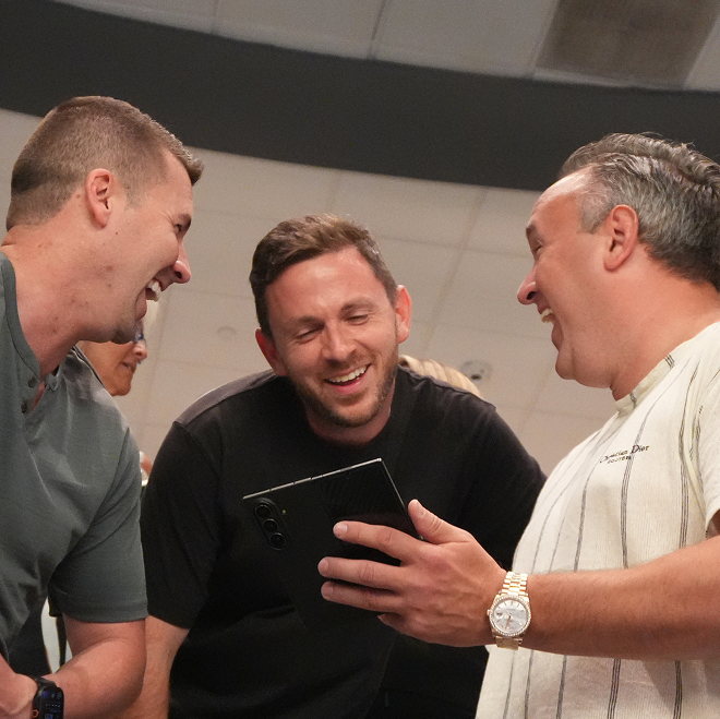 Medical professional choosing RxHealing as a trusted partner for wound care and supplies