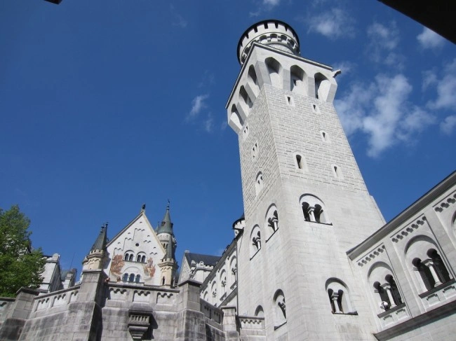 Neuschwanstein.