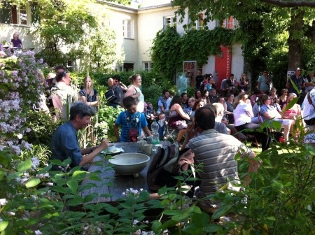 OBACHT! in the garden, Haidhausen.