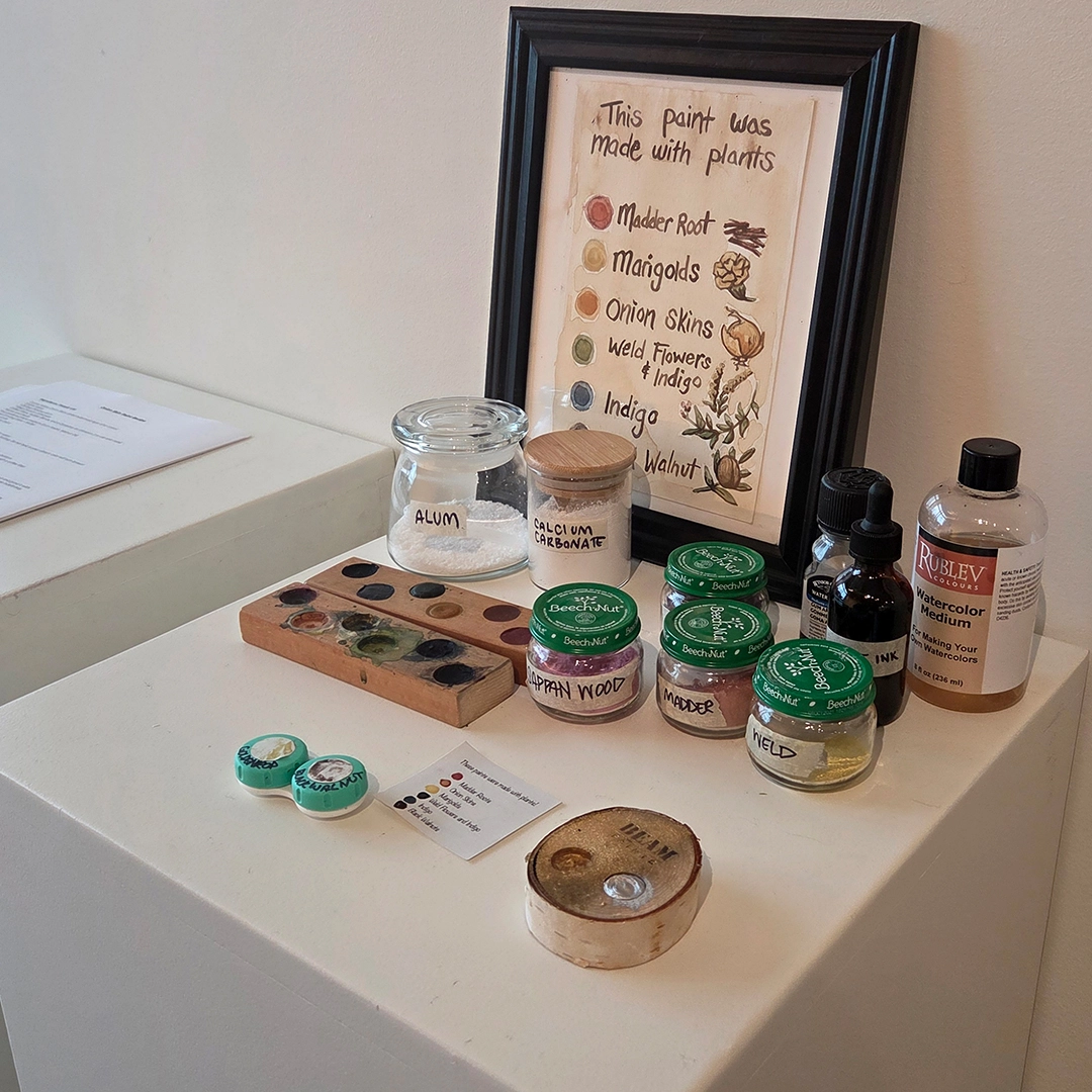 Images taken by the author and from the artist’s Instagram profile