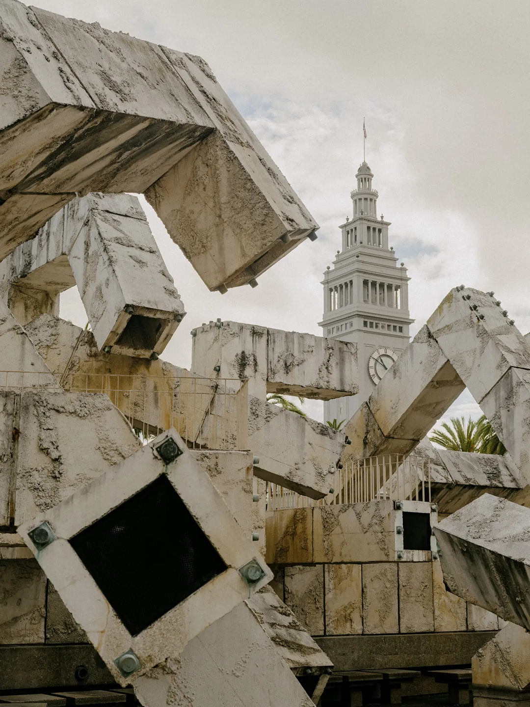 'It’s one of urban America’s truly bizarre works of public art' and 'a reminder of midcentury mistakes,' said John King, a former architecture critic at The San Francisco Chronicle. By Aaron Wojack for The New York Times