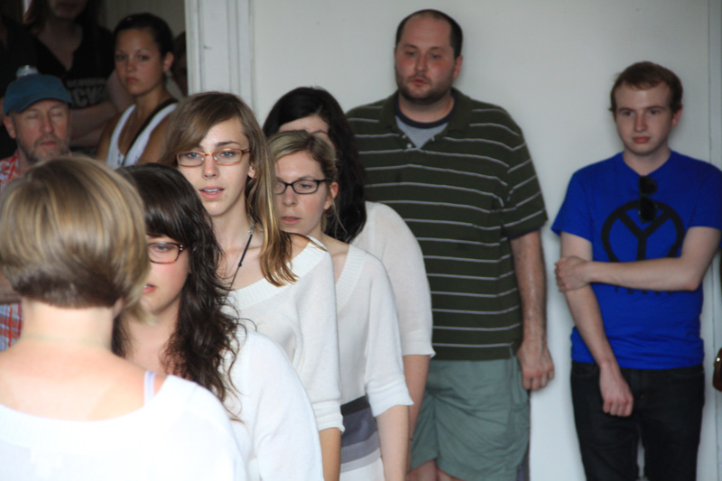 André Alves, Silence It Is, 2011. Performance.