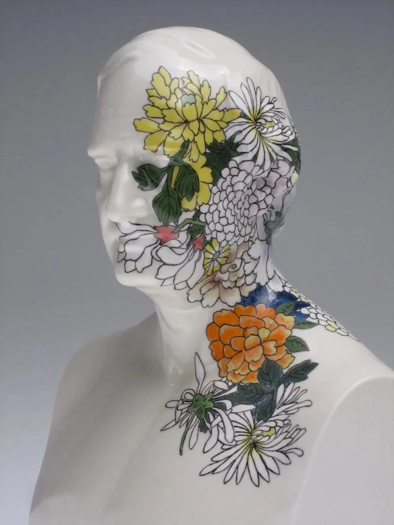 Detail of chinoiserie decoration on an Alfonso Taft bust from Still[ed] Life, 2011.