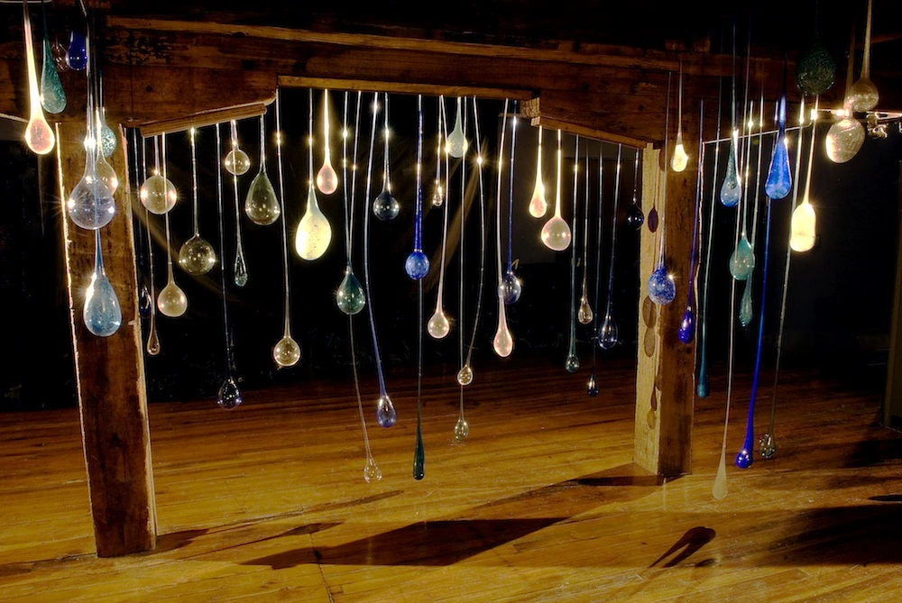 Darren Goodman, Tears of Joy, 2010, blown-glass installation.