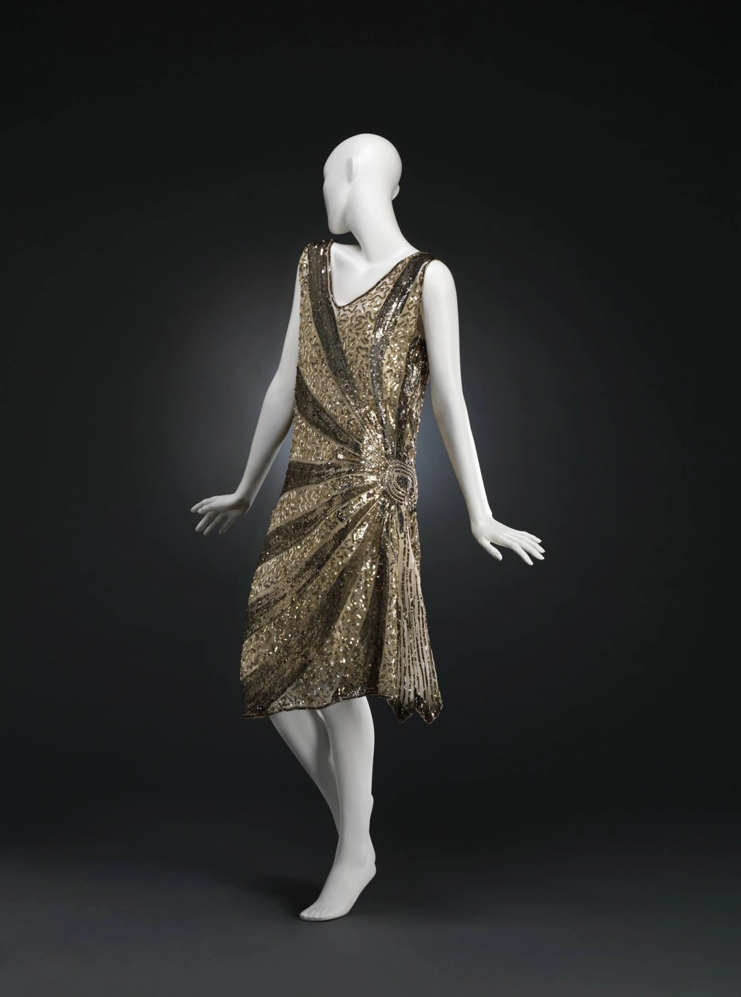 Evening Dress, 1920s. The Betty Colker Collection. Courtesy of the Cincinnati Art Museum.