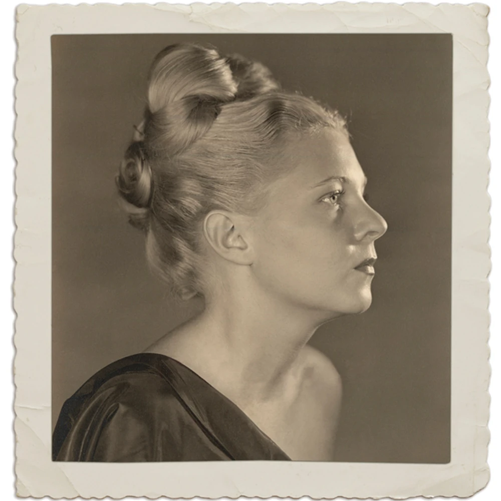 Phyllis Weston (1921–2015), legendary Cincinnati art gallerist and consultant.
