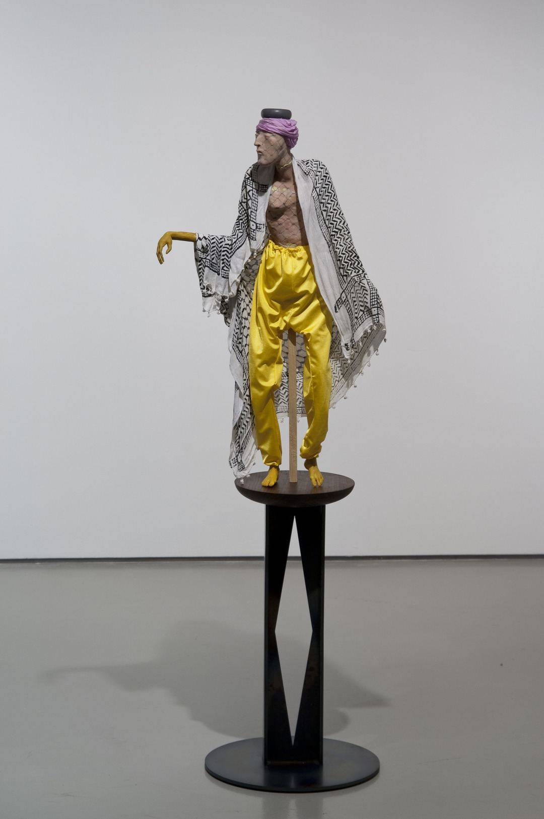 "Nincompoop", Francis Upritchard, 2011.
