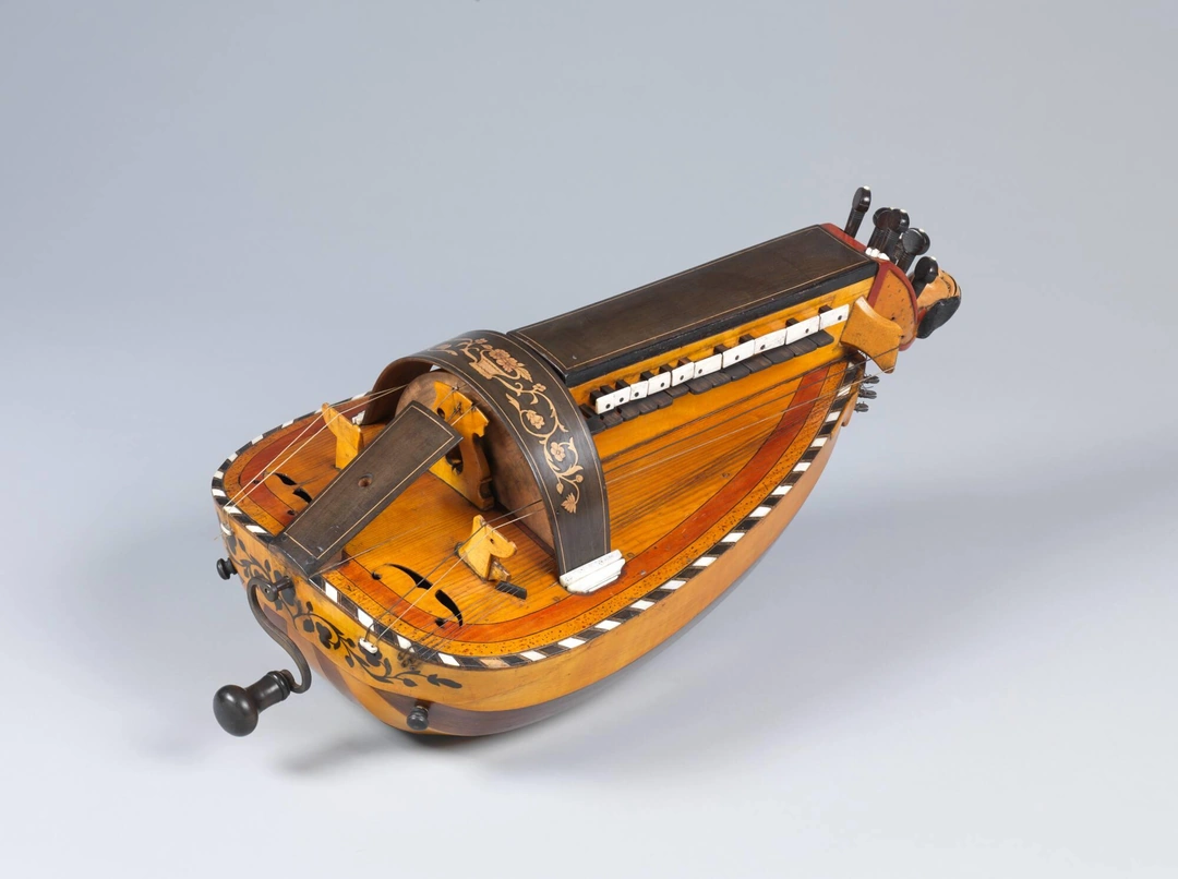 Hurdy-Gurdy. Cincinnati Art Museum, accession 1914.195.