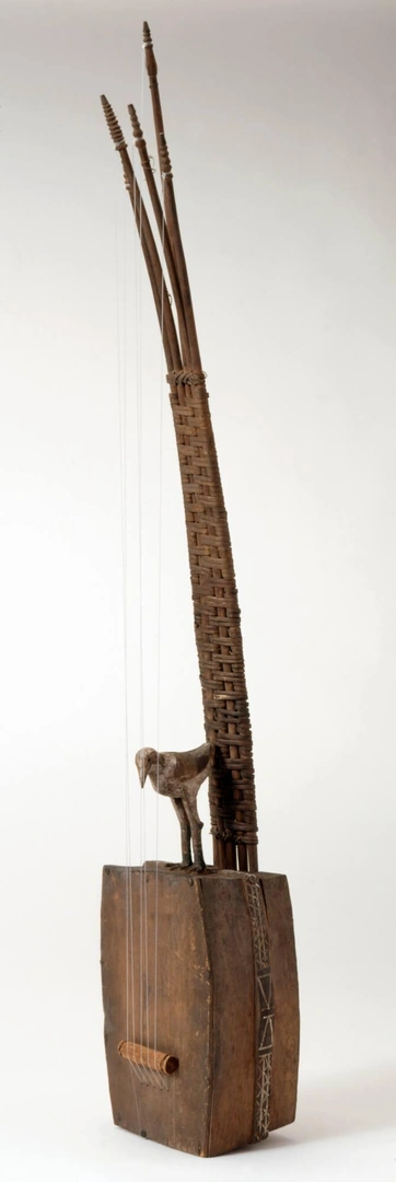 Pluriarc. Cincinnati Art Museum, accession 1919.330.